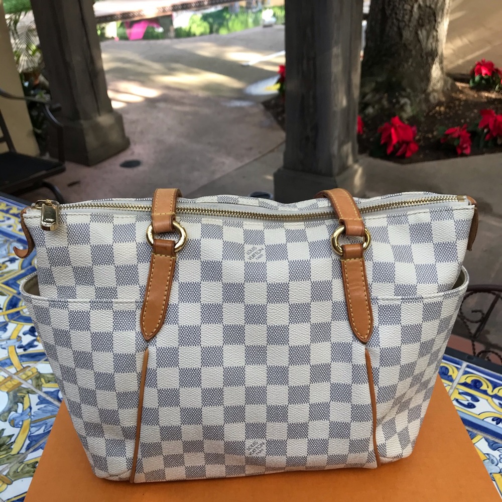 Authentic Louis Vuitton Bag